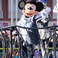 Photo taken at Mickey &amp;amp; Friends&amp;#39; Greeting Trails by Bamboo on 9/30/2023