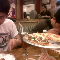 Photo taken at Shakey&amp;#39;s by Gead R. on 12/29/2012
