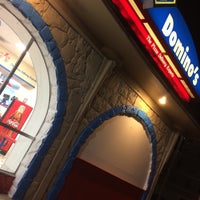 Photo taken at Domino&amp;#39;s Pizza by Michael CaEs on 9/16/2016