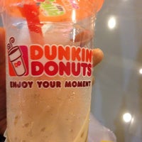 Photo taken at Dunkin&amp;#39; Donuts by porporz c. on 4/18/2015