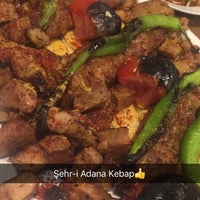 รูปภาพถ่ายที่ Şehri Adana Sofrası โดย Medine Ö. เมื่อ 5/14/2017