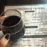 Photo prise au Horseshoe Tavern par Margarita A. le9/14/2016