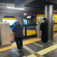 Photo taken at Toranomon Station (G07) by keiyo201 on 1/26/2024