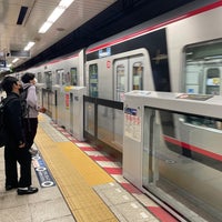 Photo taken at Hibiya Line Hatchobori Station (H12) by keiyo201 on 10/20/2022