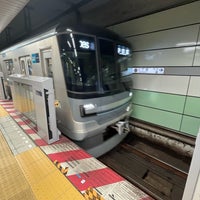 Photo taken at Hibiya Line Hatchobori Station (H12) by keiyo201 on 8/15/2022