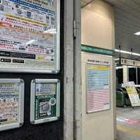 Photo taken at Makuhari-Hongō Station by keiyo201 on 3/30/2024