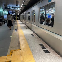 Photo taken at Hibiya Line Ginza Station (H09) by keiyo201 on 10/14/2022