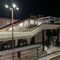 Photo taken at Makuhari-Hongō Station by keiyo201 on 3/30/2024