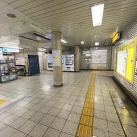 Photo taken at Kodemmacho Station (H15) by keiyo201 on 6/17/2022