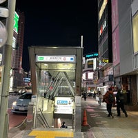 Photo taken at Shinjuku-nishiguchi Station (E01) by keiyo201 on 3/11/2024