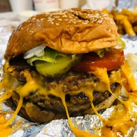 Photo taken at Five Guys by Arroma A. on 11/21/2021