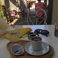 Photo taken at Saule Coffee Ayvalık by Ilgın Ş. on 7/9/2017