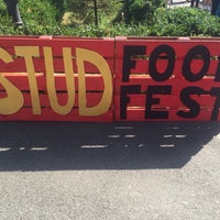 Photo taken at Stud Food Fest by Marina G. on 9/18/2015