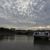 Photo taken at Putney Pier by Barnabee on 10/4/2017