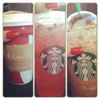 Photo taken at Starbucks by Yesenia d. on 12/5/2012