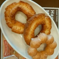 Photo taken at Mister Donut by InagakiM on 8/9/2016