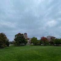 Photo taken at Loyola University Chicago - Lake Shore Campus by Tommy A. on 10/12/2022