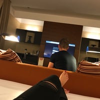 Foto diambil di Milan Suite Hotel oleh Kyani B. pada 10/5/2019
