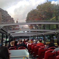 Photo taken at City Sightseeing Bus by 🌎🇧🇷🇨🇱 Alexandre C. on 10/26/2013