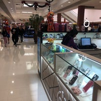 Photo taken at Shopping União de Osasco by 🌎🇧🇷🇨🇱 Alexandre C. on 11/3/2022