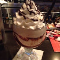 Photo taken at Applebee&amp;#39;s Grill + Bar by ✨Christa✨ on 12/7/2012