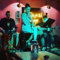 Foto tomada en Şinasi Cafe &amp; Bar &amp; Restaurant  por Kutlu K. el 9/30/2022