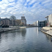 Photo taken at Marschallbrücke by Verunka N. on 11/23/2022