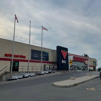 Photo taken at Canadian Tire Gas+ by いいだ on 7/6/2023