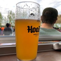 Foto tirada no(a) HooDoo Brewing Co. por Andrew C. em 5/26/2018