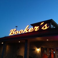 Photo taken at Booker&amp;#39;s Bar &amp;amp; Grill by Saúl A. on 6/8/2013