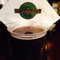 7/11/2015にJ J.がSt. James Gate Irish Pub and Carveryで撮った写真