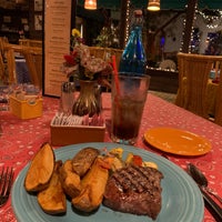 10/20/2018 tarihinde Myrosia P.ziyaretçi tarafından Idle Spurs Steakhouse'de çekilen fotoğraf
