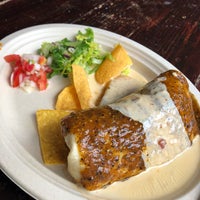 Foto scattata a Zocalo Mexican Kitchen &amp;amp; Cantina da Brock H. il 5/30/2021