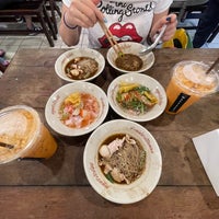 Photo taken at Rue Thong Boat Noodle by Ven D. on 9/14/2023