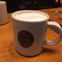 Photo taken at Tully&amp;#39;s Coffee by ikeyan on 2/9/2017