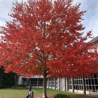 Photo taken at Gettysburg National Military Park Museum and Visitor Center by Wu-Ning H. on 10/29/2022