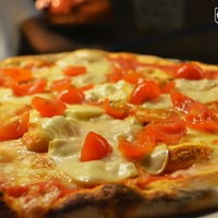 5/19/2015 tarihinde Pizzeria Birreria Dabbeziyaretçi tarafından Pizzeria Birreria Dabbe'de çekilen fotoğraf