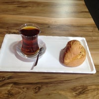 Photo taken at Çankaya Simit Cafe &amp;amp; Bistro by Mücdeba A. on 2/10/2016