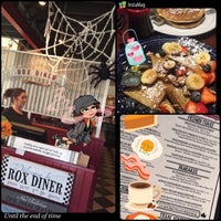 Photo taken at Rox Diner by Abeer A. on 11/21/2016