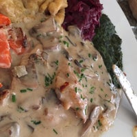 Снимок сделан в Swiss Chef Restaurant пользователем Brenda L. 6/5/2015