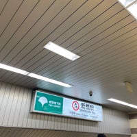 Photo taken at Asakusa Line Shimbashi Station (A10) by route507 on 3/4/2024