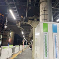 Photo taken at JR Shimbashi Station by route507 on 3/25/2024