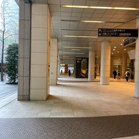 Photo taken at 汐留シオサイト 地下歩行者道 by route507 on 4/10/2024