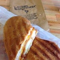 Photo taken at Latino Sándwich by Roy A. on 10/27/2014
