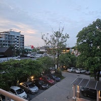 Photo taken at Bangkok Resort by Minnii3MAY on 6/13/2023