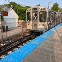 Photo taken at CTA - Rockwell by Owen H. on 5/17/2023