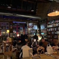 2/27/2022에 Owen H.님이 Kibbitznest Books, Brews &amp;amp; Blarney에서 찍은 사진