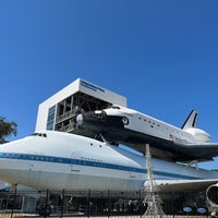 Photo taken at Space Shuttle Independence by Owen H. on 10/9/2022