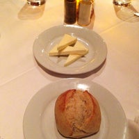 Foto diambil di Pinot Brasserie oleh Jamison N. pada 12/30/2012