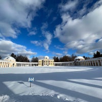 Photo taken at Усадьба «Знаменское-Раёк» by Olesya P. on 2/12/2022